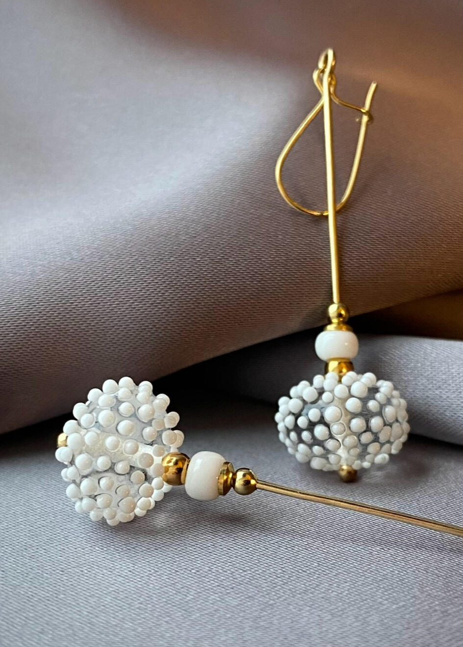 Boucles d'oreilles blanches 1 Product4